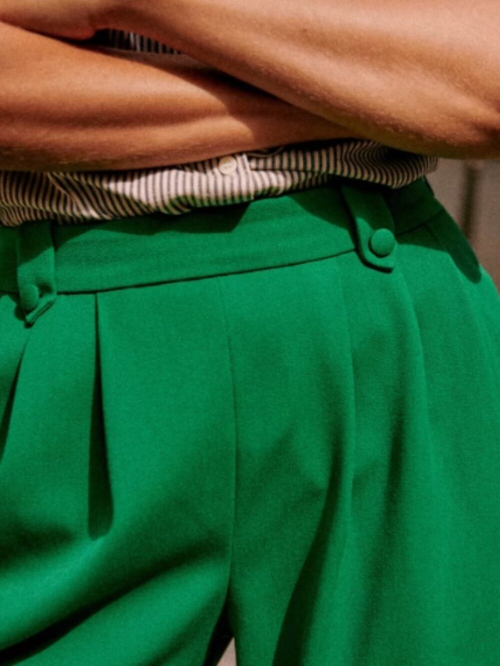 Sezane Loulou trousers hemmed green NWOT - Picture 2 of 3
